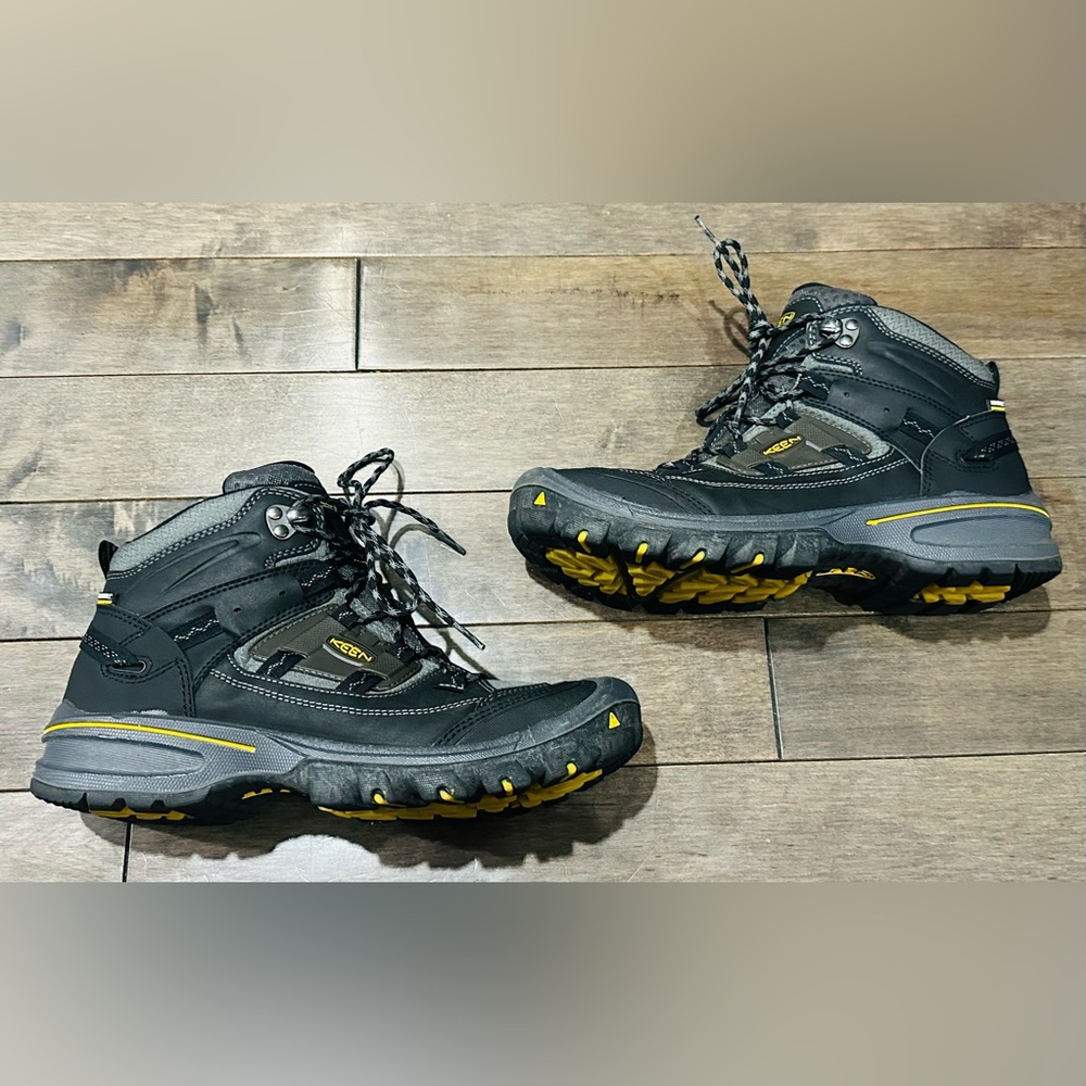Men’s Sz 10 Black/Gray/Yellow KEEN Waterproof Portland Oregon Hiking Work Boots